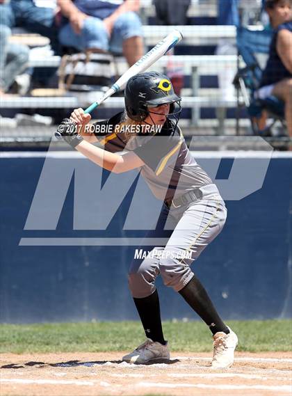 Thumbnail 2 in Crandall vs. Aubrey (UIL 4A Regional Quarterfinal, Game 2) photogallery.