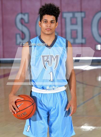 Thumbnail 1 in Sierra Vista vs. Rancho Mirage (Rancho Mirage Holiday Invitational) photogallery.