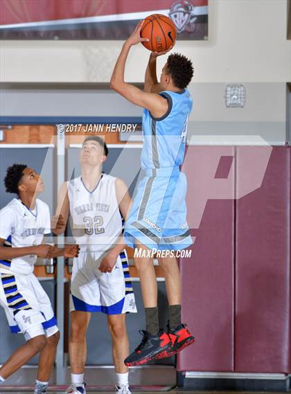 Thumbnail 2 in Sierra Vista vs. Rancho Mirage (Rancho Mirage Holiday Invitational) photogallery.