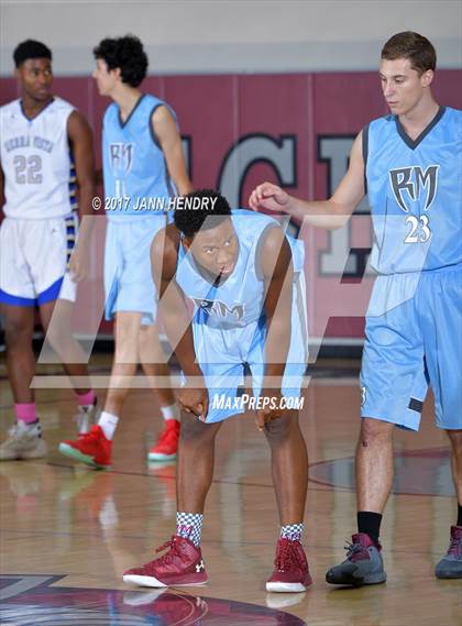 Thumbnail 2 in Sierra Vista vs. Rancho Mirage (Rancho Mirage Holiday Invitational) photogallery.