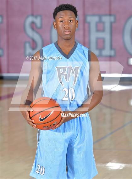 Thumbnail 1 in Sierra Vista vs. Rancho Mirage (Rancho Mirage Holiday Invitational) photogallery.
