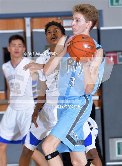 Thumbnail 3 in Sierra Vista vs. Rancho Mirage (Rancho Mirage Holiday Invitational) photogallery.