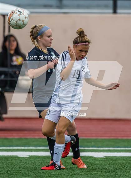 Thumbnail 1 in Alvin JV Orange vs Flear Falls JV photogallery.