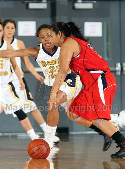 Thumbnail 3 in Santa Clara vs. Bellarmine-Jefferson (CIF SS D5-A Final) photogallery.