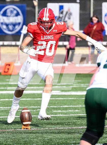 Thumbnail 3 in Albany vs. Santo (UIL 2A Region 2 Area Playoff) photogallery.