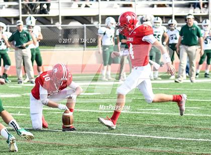 Thumbnail 2 in Albany vs. Santo (UIL 2A Region 2 Area Playoff) photogallery.