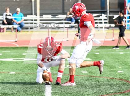 Thumbnail 2 in Albany vs. Santo (UIL 2A Region 2 Area Playoff) photogallery.