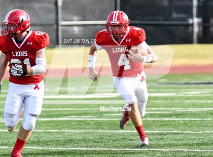 Thumbnail 1 in Albany vs. Santo (UIL 2A Region 2 Area Playoff) photogallery.