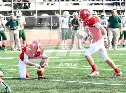 Thumbnail 1 in Albany vs. Santo (UIL 2A Region 2 Area Playoff) photogallery.