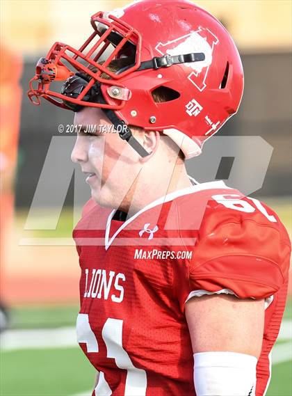Thumbnail 3 in Albany vs. Santo (UIL 2A Region 2 Area Playoff) photogallery.