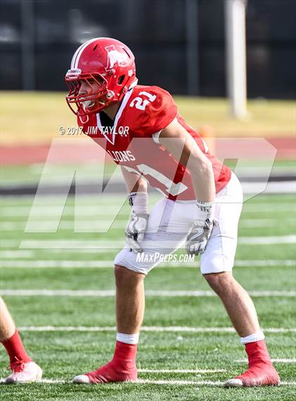 Thumbnail 2 in Albany vs. Santo (UIL 2A Region 2 Area Playoff) photogallery.
