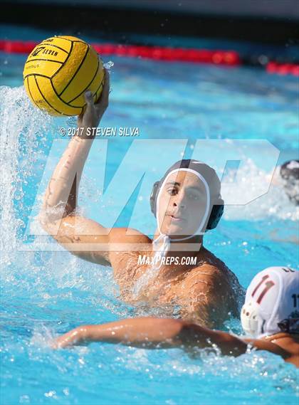 Thumbnail 3 in Carlsbad vs. Vista (CIF SDS Open Division Quarterfinal) photogallery.
