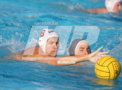 Thumbnail 3 in Carlsbad vs. Vista (CIF SDS Open Division Quarterfinal) photogallery.