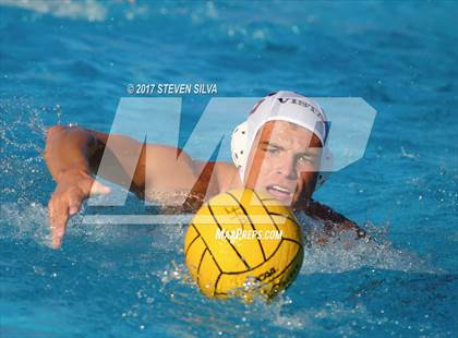Thumbnail 2 in Carlsbad vs. Vista (CIF SDS Open Division Quarterfinal) photogallery.