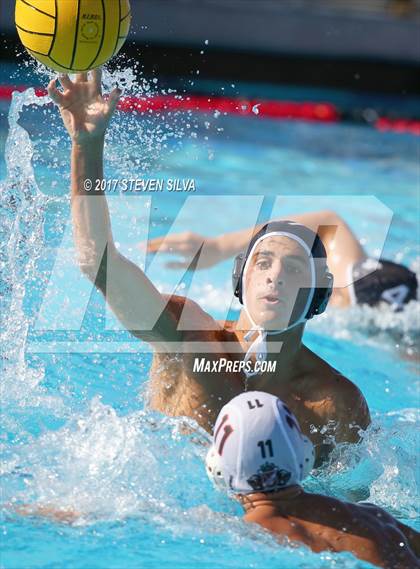 Thumbnail 1 in Carlsbad vs. Vista (CIF SDS Open Division Quarterfinal) photogallery.