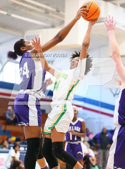 Thumbnail 3 in Village Christian Academy vs. Richmond (MLK Dream Jam) photogallery.