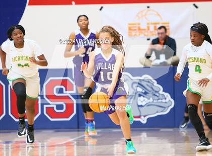 Thumbnail 2 in Village Christian Academy vs. Richmond (MLK Dream Jam) photogallery.