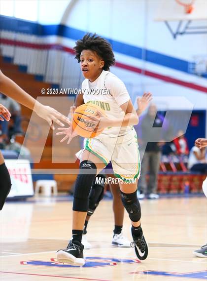 Thumbnail 1 in Village Christian Academy vs. Richmond (MLK Dream Jam) photogallery.