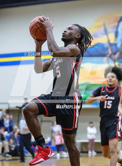 Thumbnail 1 in Lipan vs Kountze (HD Howard Classic) photogallery.