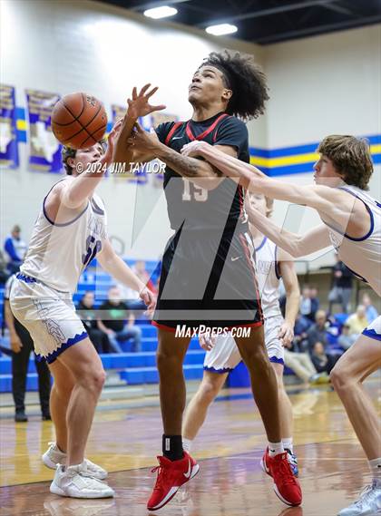Thumbnail 3 in Lipan vs Kountze (HD Howard Classic) photogallery.