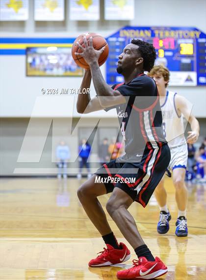 Thumbnail 1 in Lipan vs Kountze (HD Howard Classic) photogallery.