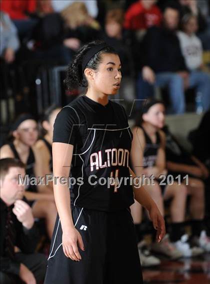 Thumbnail 1 in Altoona vs. Spencer (Cloverbelt Crossover Playoff) photogallery.