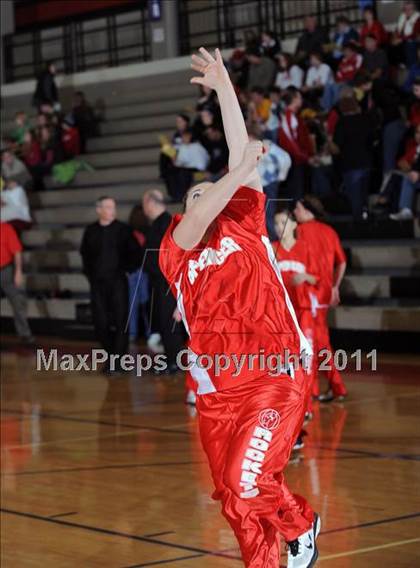 Thumbnail 3 in Altoona vs. Spencer (Cloverbelt Crossover Playoff) photogallery.