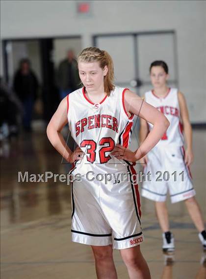Thumbnail 2 in Altoona vs. Spencer (Cloverbelt Crossover Playoff) photogallery.