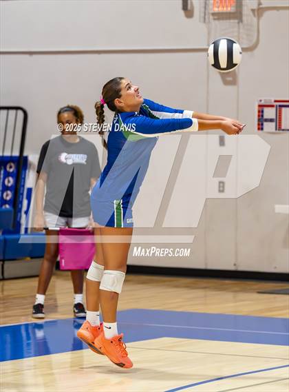 Thumbnail 3 in Xavier College Prep vs. Westwood (Westwood TOC) photogallery.