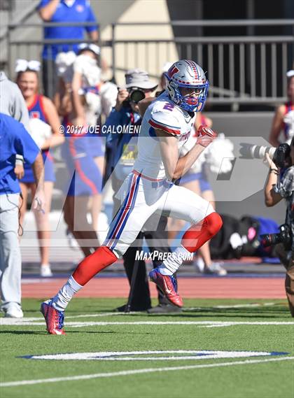 Thumbnail 1 in Smithson Valley vs Westlake (Class 6A Div II Second Round) photogallery.