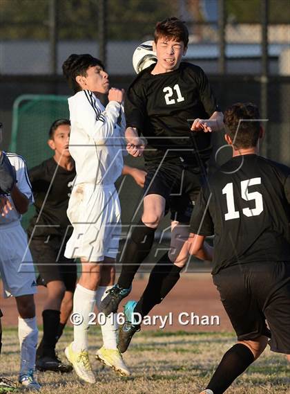 Thumbnail 2 in Arroyo @ Gabrielino photogallery.
