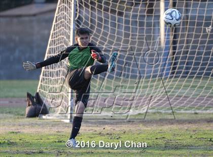 Thumbnail 2 in Arroyo @ Gabrielino photogallery.