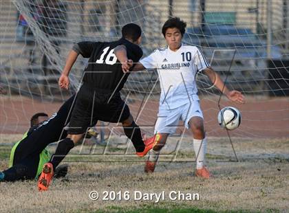 Thumbnail 1 in Arroyo @ Gabrielino photogallery.