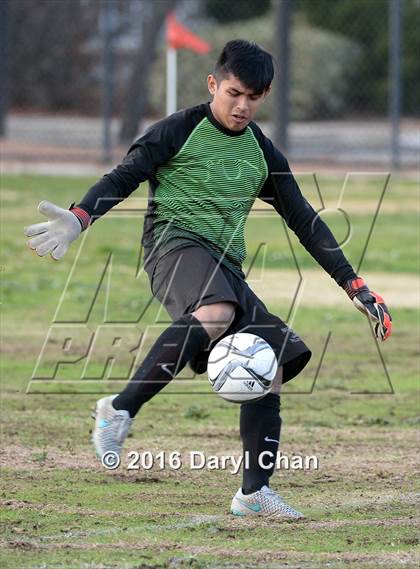 Thumbnail 3 in Arroyo @ Gabrielino photogallery.