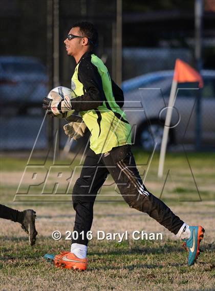 Thumbnail 3 in Arroyo @ Gabrielino photogallery.