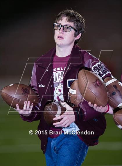 Thumbnail 2 in Belton vs Rowlett (UIL 6A Bi-District Playoff) photogallery.