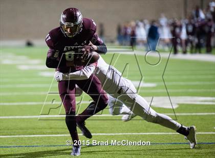 Thumbnail 2 in Belton vs Rowlett (UIL 6A Bi-District Playoff) photogallery.