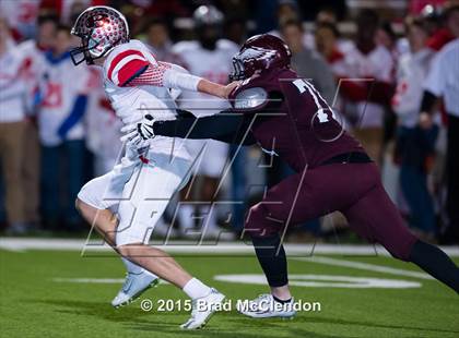 Thumbnail 1 in Belton vs Rowlett (UIL 6A Bi-District Playoff) photogallery.