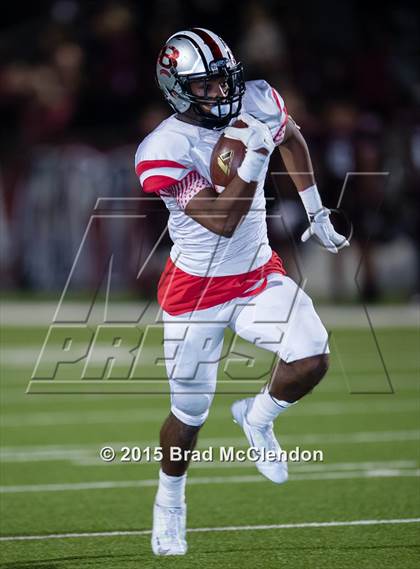 Thumbnail 1 in Belton vs Rowlett (UIL 6A Bi-District Playoff) photogallery.