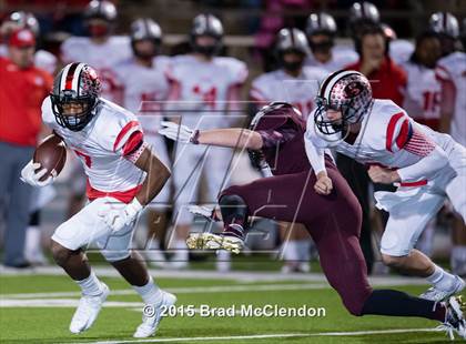 Thumbnail 1 in Belton vs Rowlett (UIL 6A Bi-District Playoff) photogallery.