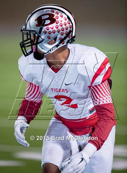 Thumbnail 3 in Belton vs Rowlett (UIL 6A Bi-District Playoff) photogallery.
