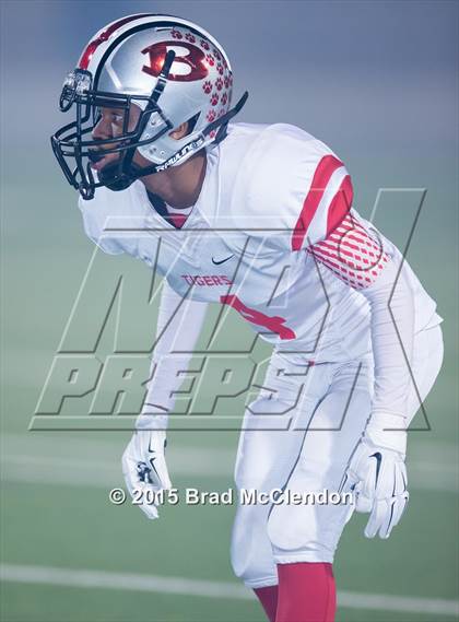 Thumbnail 2 in Belton vs Rowlett (UIL 6A Bi-District Playoff) photogallery.