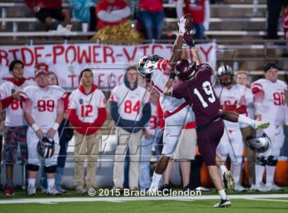 Thumbnail 1 in Belton vs Rowlett (UIL 6A Bi-District Playoff) photogallery.