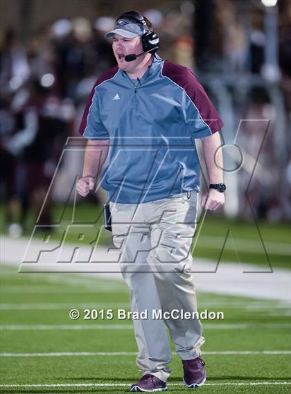 Thumbnail 1 in Belton vs Rowlett (UIL 6A Bi-District Playoff) photogallery.
