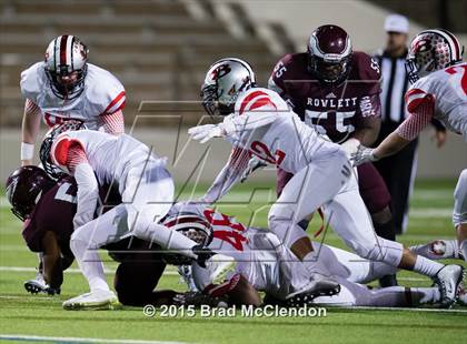 Thumbnail 2 in Belton vs Rowlett (UIL 6A Bi-District Playoff) photogallery.