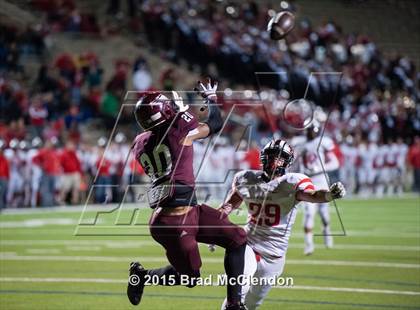 Thumbnail 2 in Belton vs Rowlett (UIL 6A Bi-District Playoff) photogallery.