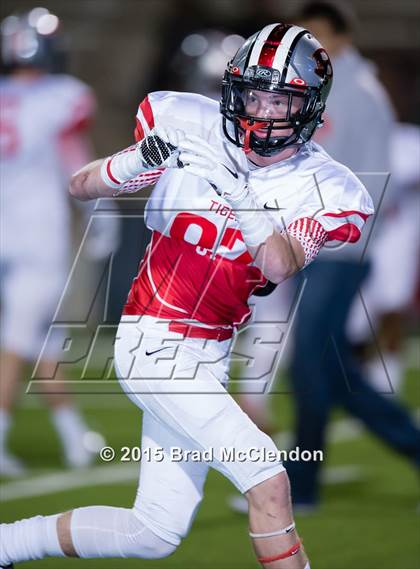 Thumbnail 3 in Belton vs Rowlett (UIL 6A Bi-District Playoff) photogallery.