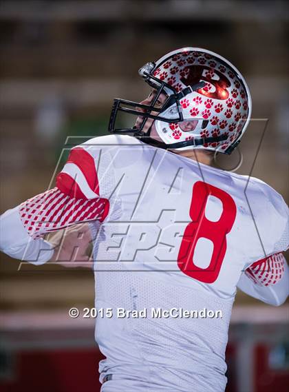 Thumbnail 1 in Belton vs Rowlett (UIL 6A Bi-District Playoff) photogallery.