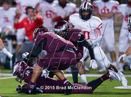 Thumbnail 1 in Belton vs Rowlett (UIL 6A Bi-District Playoff) photogallery.