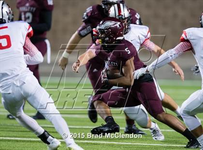 Thumbnail 1 in Belton vs Rowlett (UIL 6A Bi-District Playoff) photogallery.